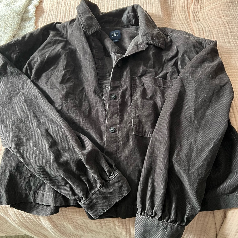 Gap cropped, lightweight corduroy jacket